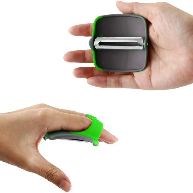 2-Pack Finger-Grip Palm Peelers – Stainless Steel Vegetable Peelers